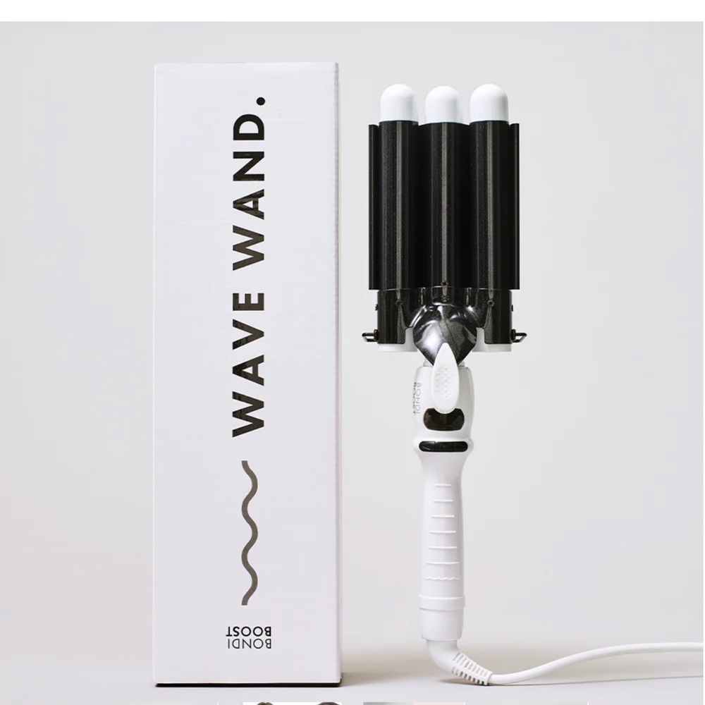 BONDI BOOST Wave Wand MINI (25mm) 
Includes : 1X Wave Wand and US power plug